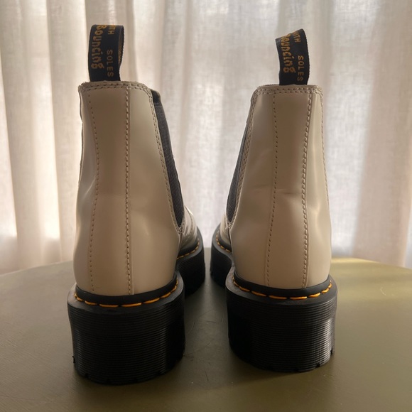 Dr. Martens 2976 Quad Chelsea Boot - Picture 3 of 5